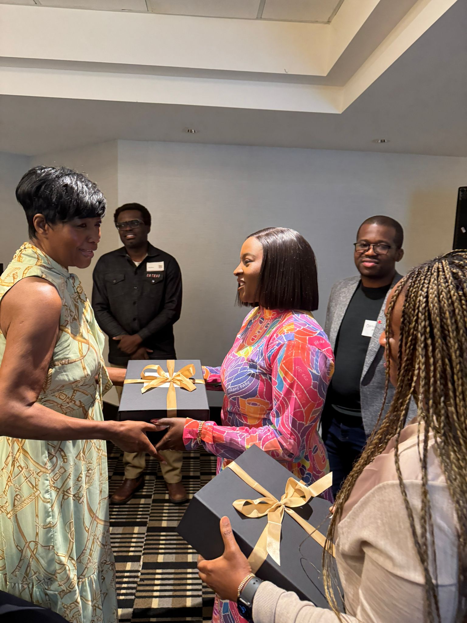 Gift presentation